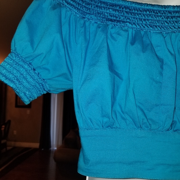 bebe Crop Top - Picture 6 of 12